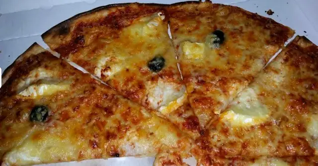 Deslys Pizza